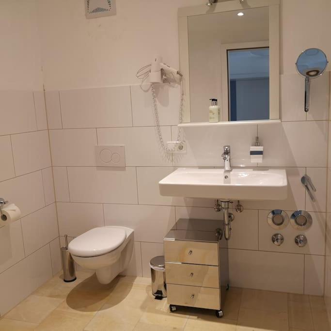 Gutshof Ferienwohnung In Seenaehe Dießen am Ammersee Esterno foto